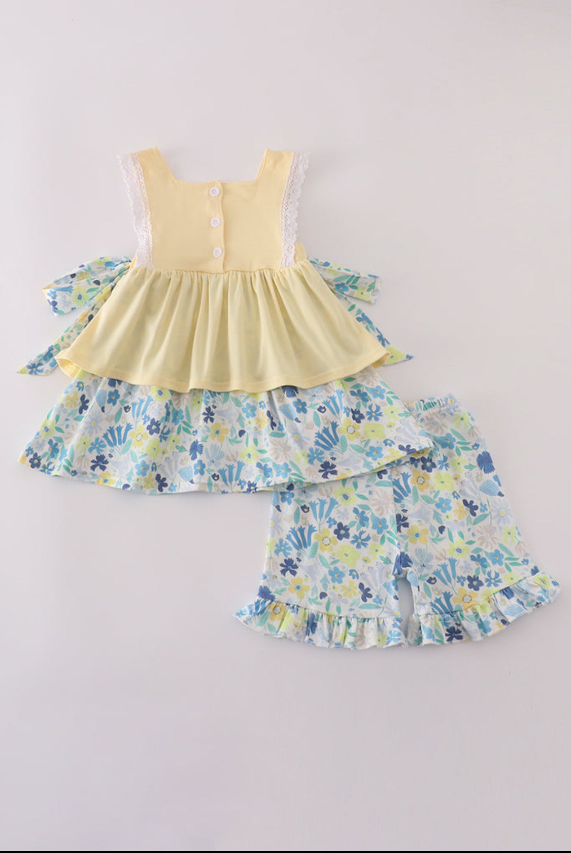 Yellow Floral Character Appliqué Girl’s Short Set