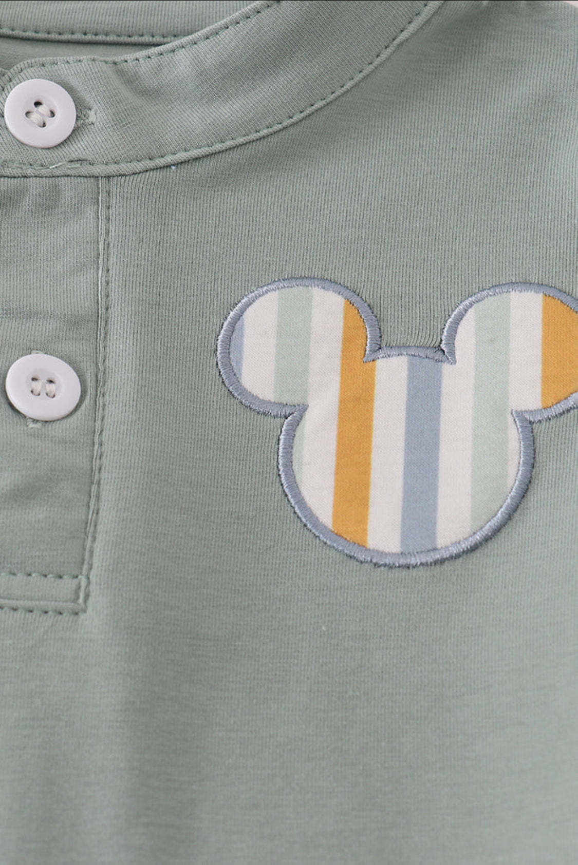 Green Character Appliqué Boy’s Short Set