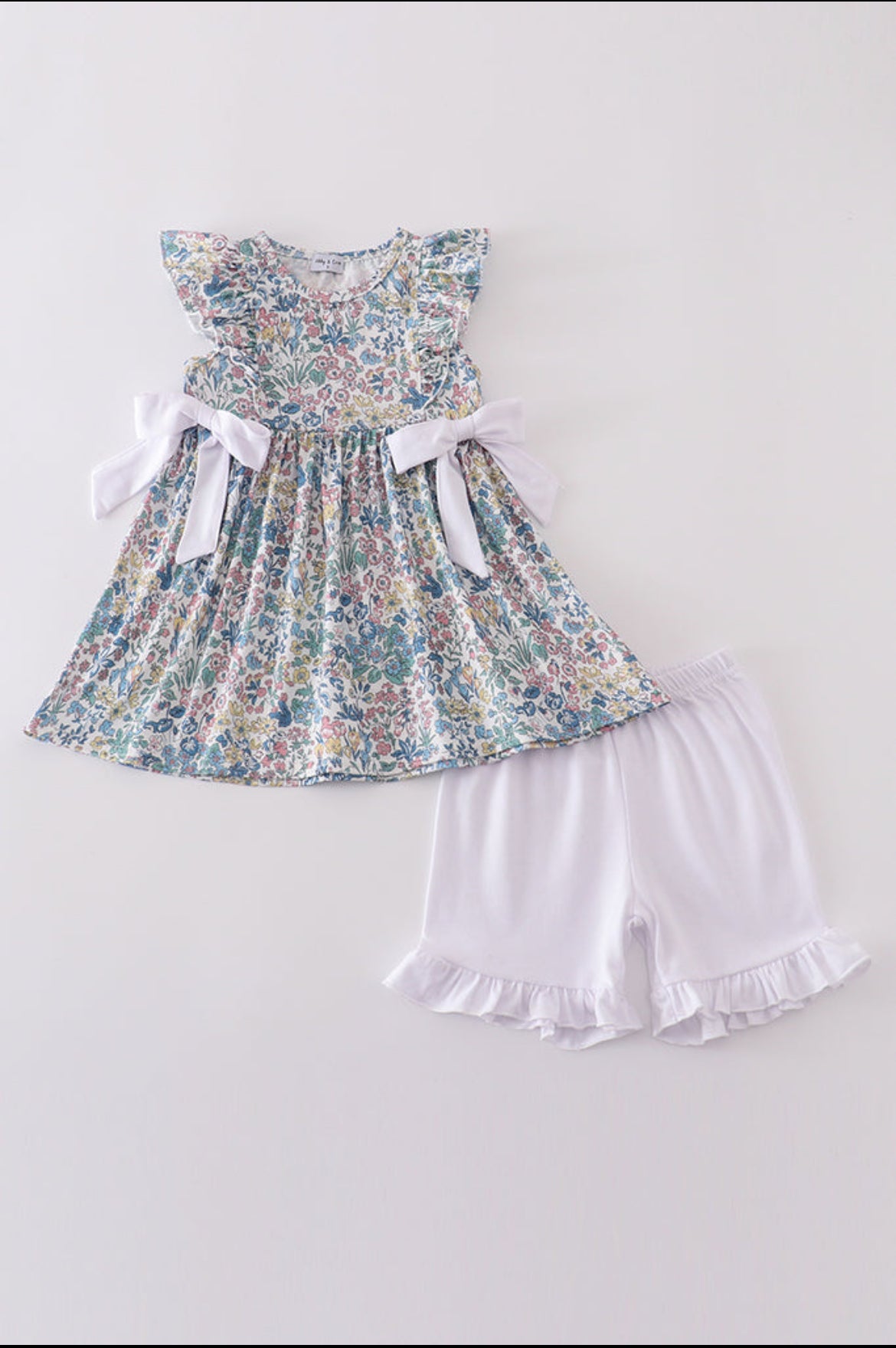 Girl’s Vintage Meadow Bow Short Set