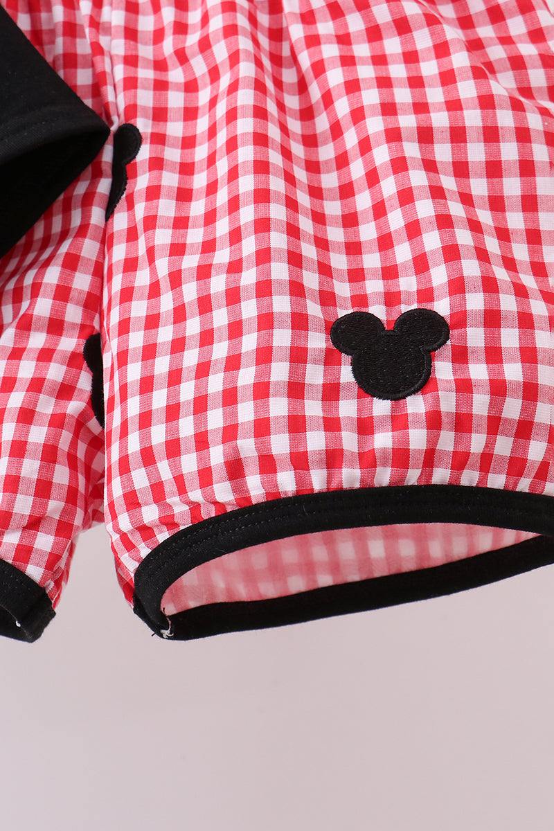 Red character embroidery gingham shorts set